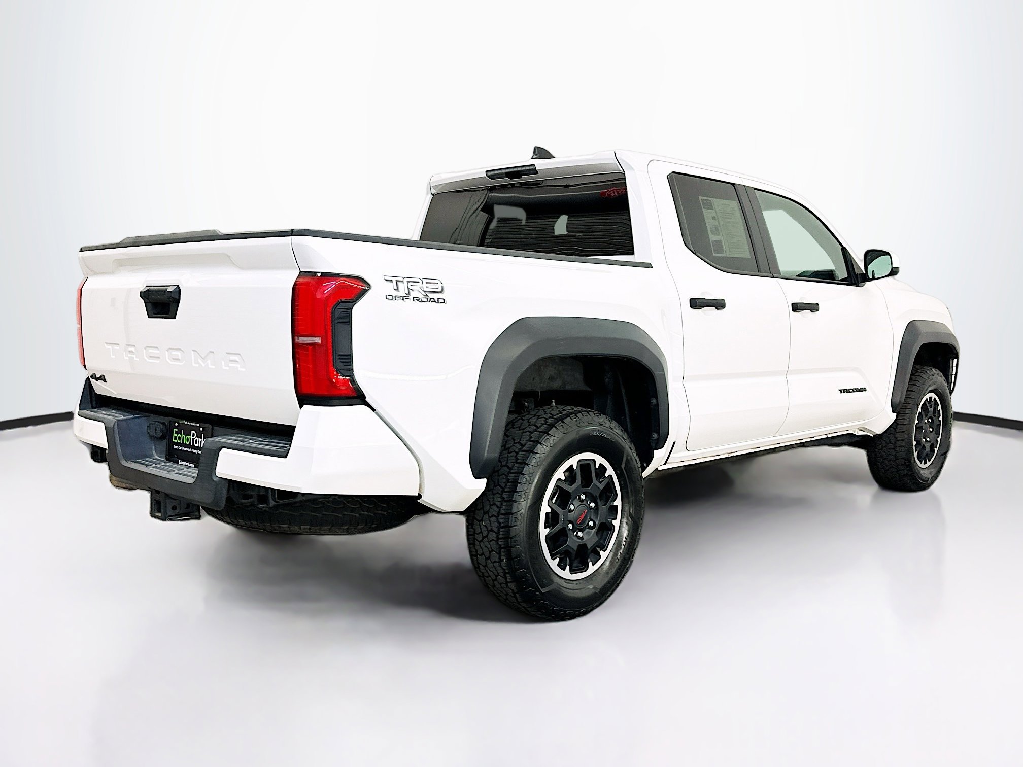 Used 2025 Toyota Tacoma TRD Off-Road image 9