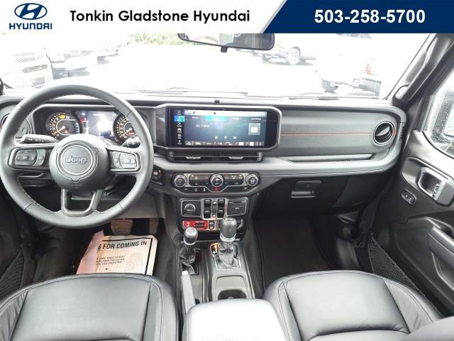 Used 2025 Jeep Wrangler Unlimited Rubicon image 28