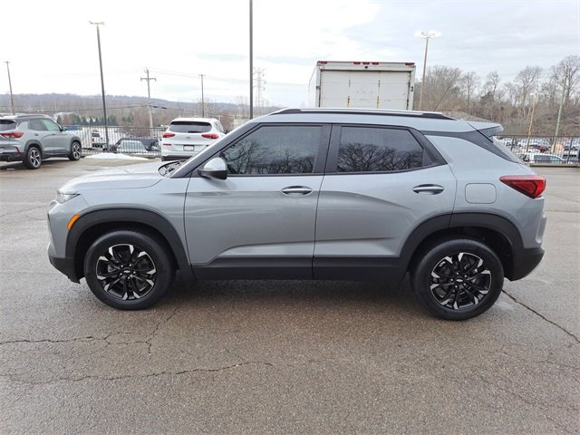 Used 2023 Chevrolet TrailBlazer LT w/ Convenience Package image 2