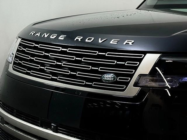 New 2025 Land Rover Range Rover SE image 10