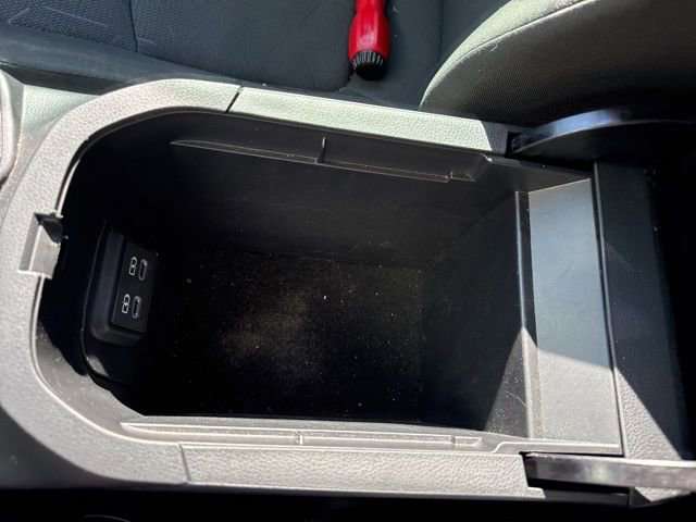 Used 2025 Toyota RAV4 XLE AWD/4WD image 21