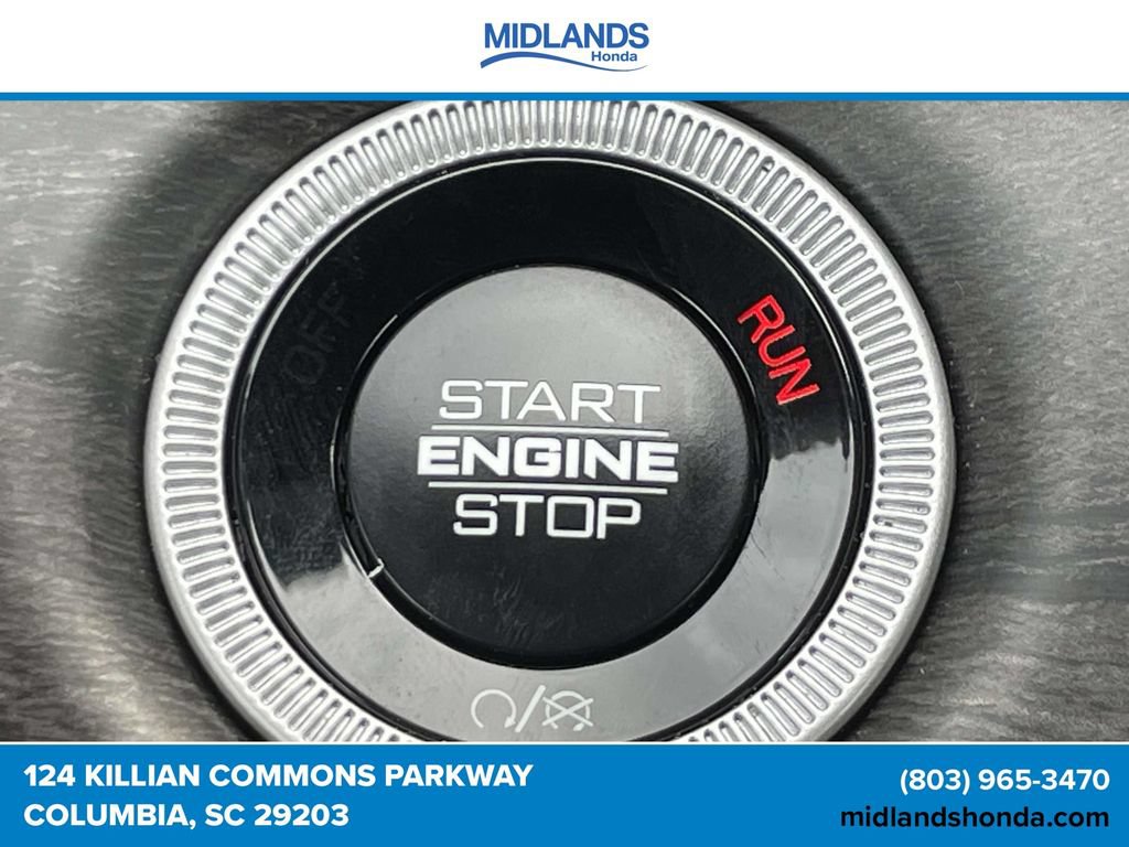 Used 2025 Jeep Grand Cherokee Limited AWD/4WD image 24