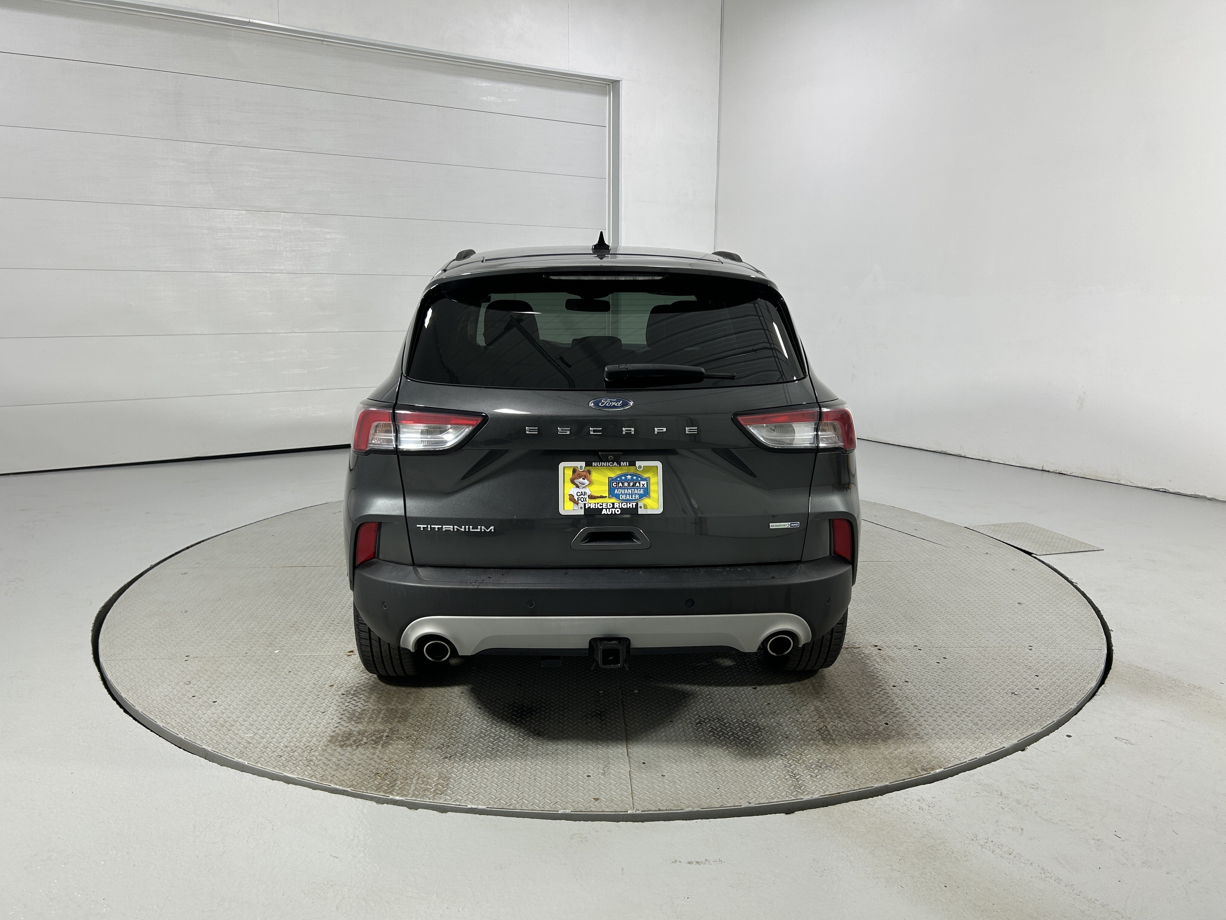 Used 2020 Ford Escape Titanium AWD/4WD image 30