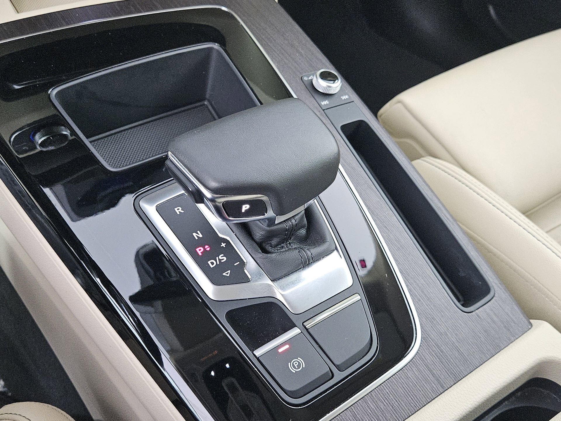 Certified 2024 Audi Q5 2.0T Premium AWD/4WD image 32