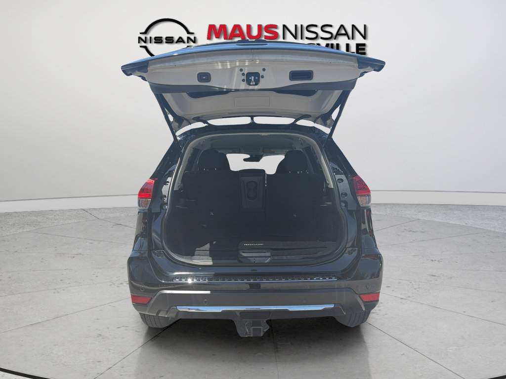 Used 2019 Nissan Rogue SV w/ Premium Package FWD image 15