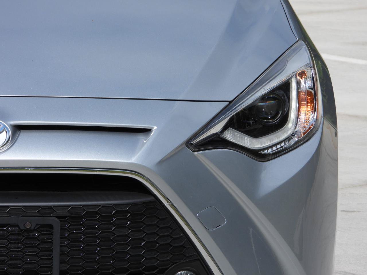 Used 2020 Toyota Yaris XLE FWD image 30