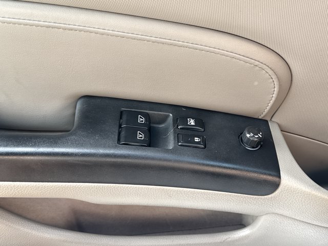 Used 2007 Nissan 350Z Touring RWD image 11