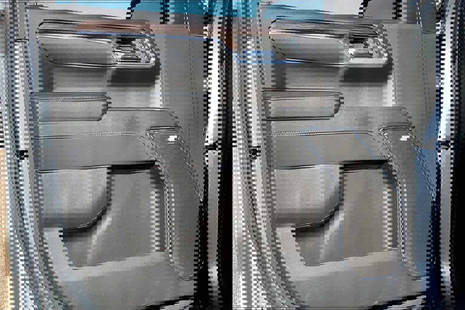 Used 2023 Chevrolet Silverado 1500 RST image 22