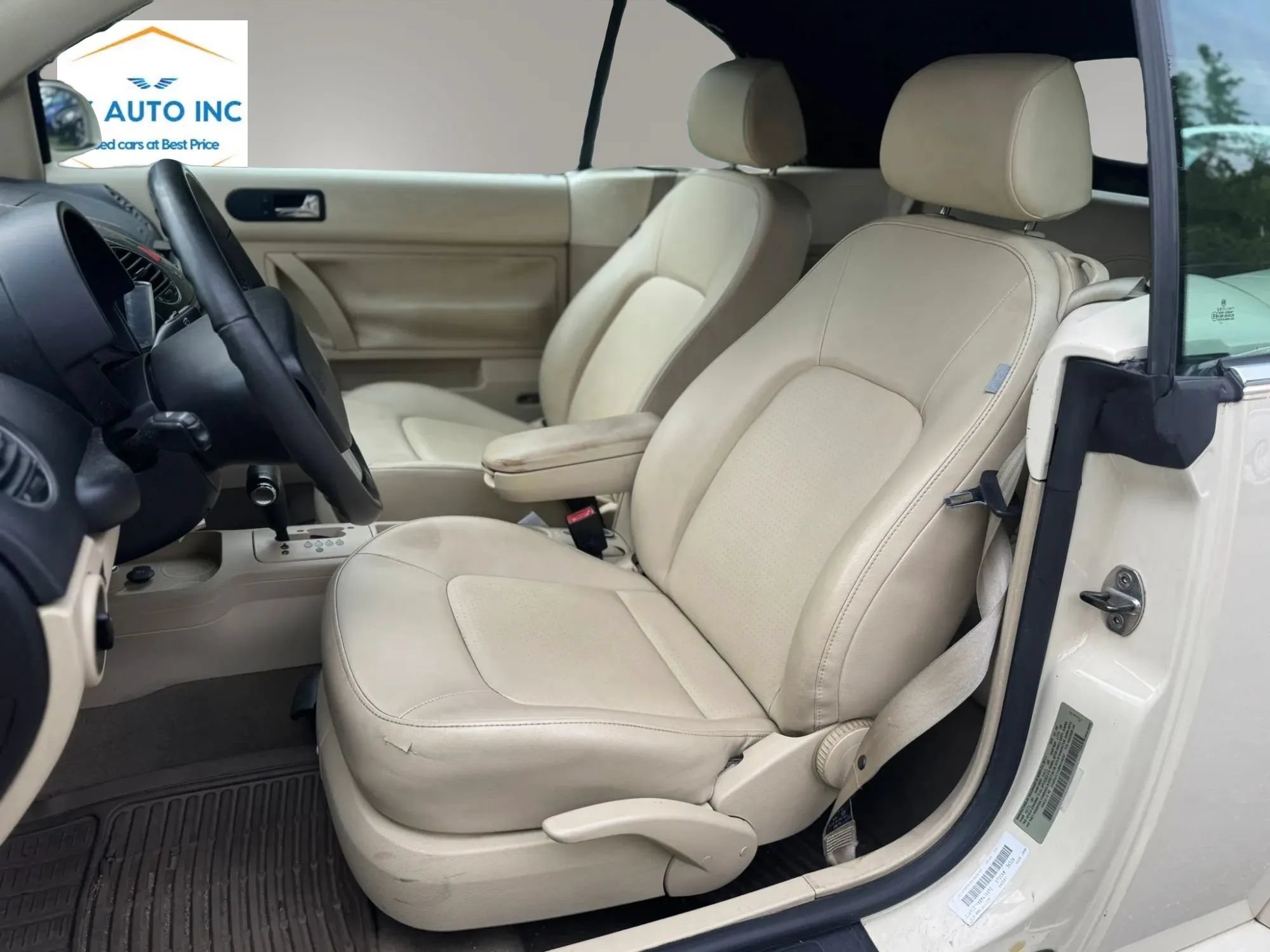 Used 2008 Volkswagen Beetle SE FWD image 10