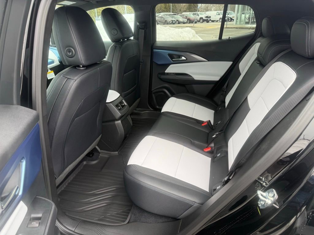 New 2026 Chevrolet Equinox EV LT FWD image 9
