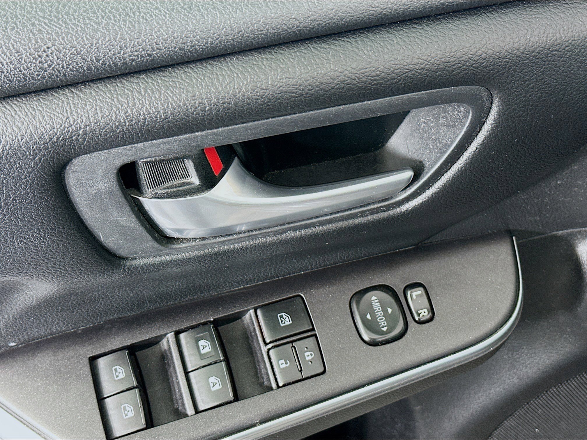 Used 2016 Toyota Camry SE image 15