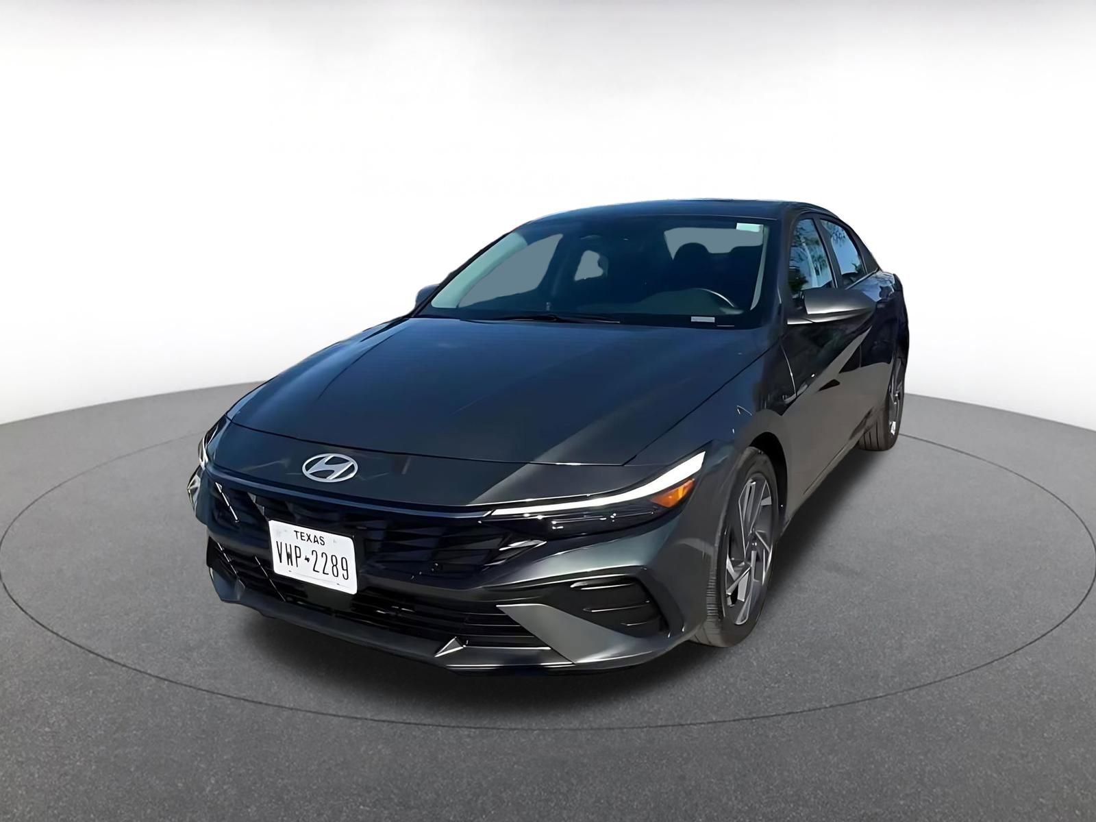 Used 2025 Hyundai Elantra SEL image 7