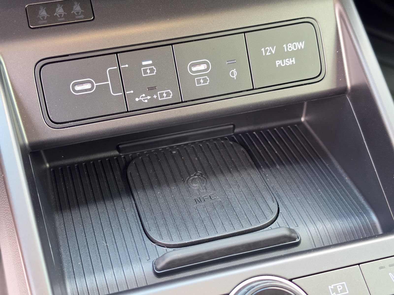 Used 2025 Hyundai Kona SEL FWD image 26