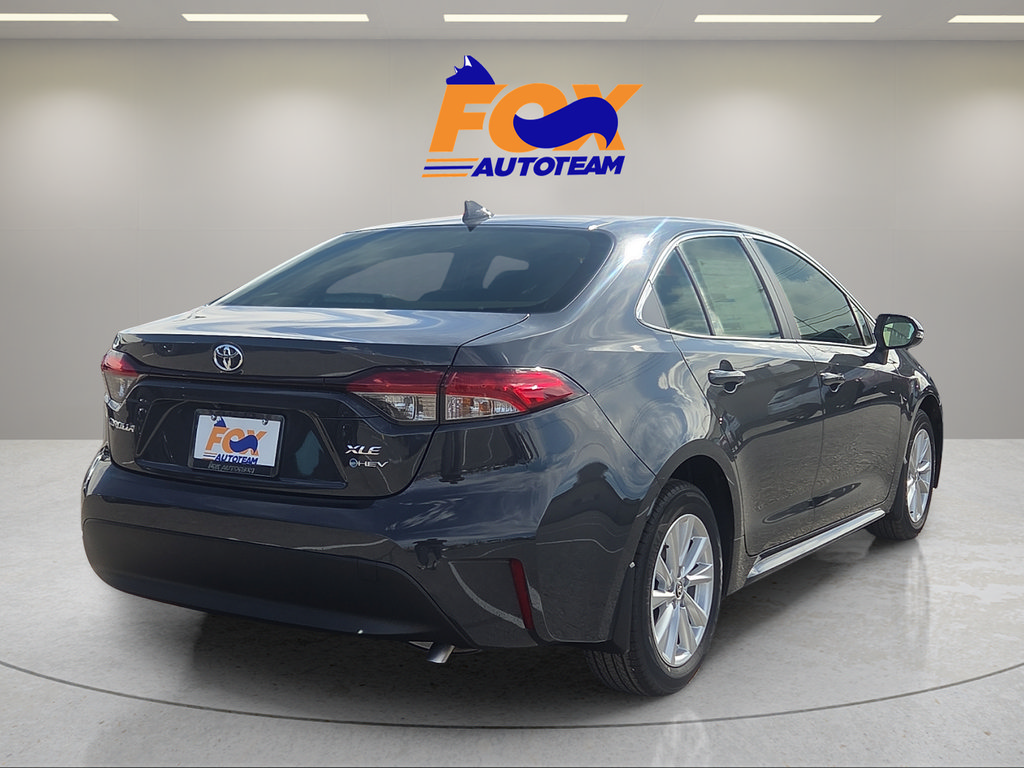 Used 2026 Toyota Corolla XLE FWD image 4