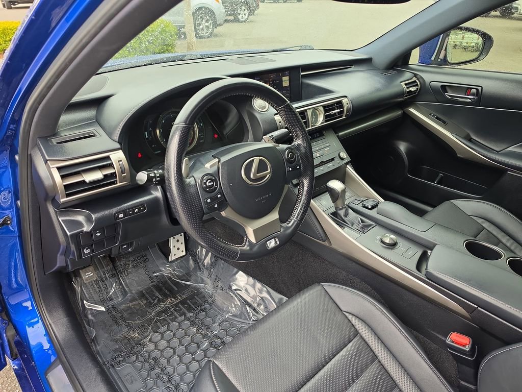 Used 2016 Lexus IS 300 AWD image 11