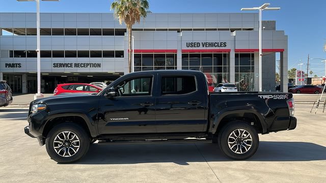 Used 2023 Toyota Tacoma TRD Sport w/ TRD Premium Sport Package AWD/4WD image 3