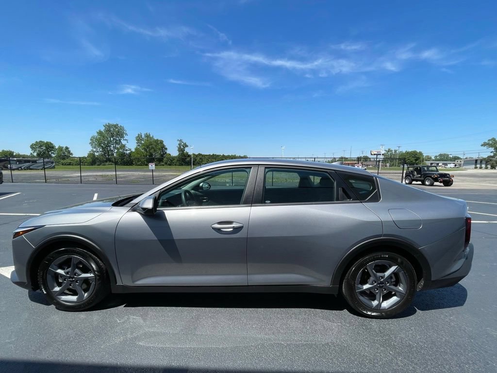 Used 2025 Kia K4 FWD image 10