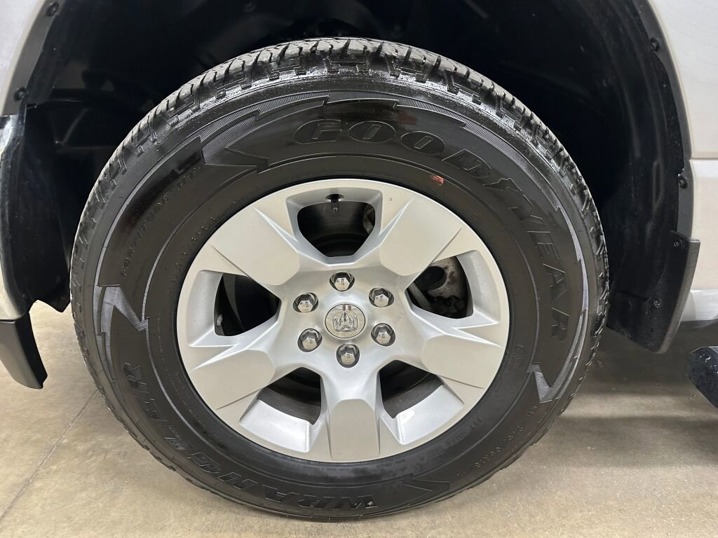 Used 2024 RAM 1500 Big Horn AWD/4WD image 33