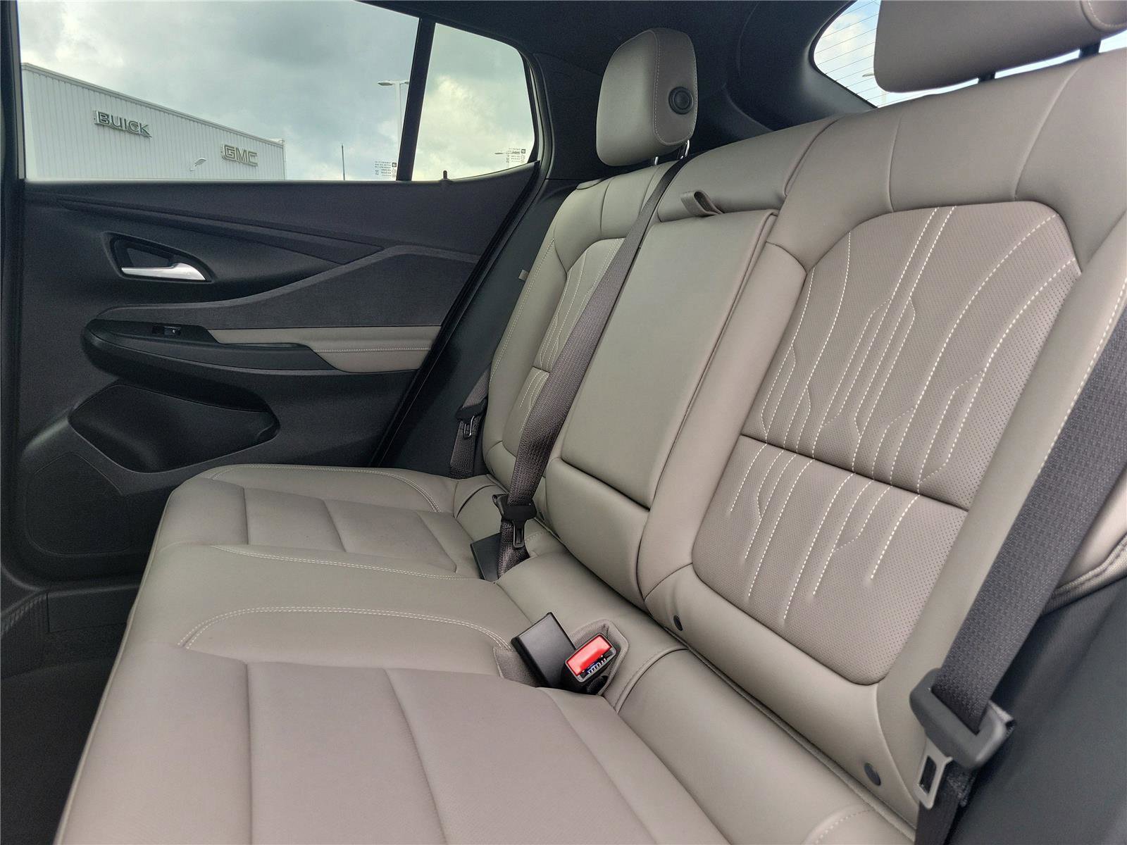 New 2026 Buick Envista Avenir image 13