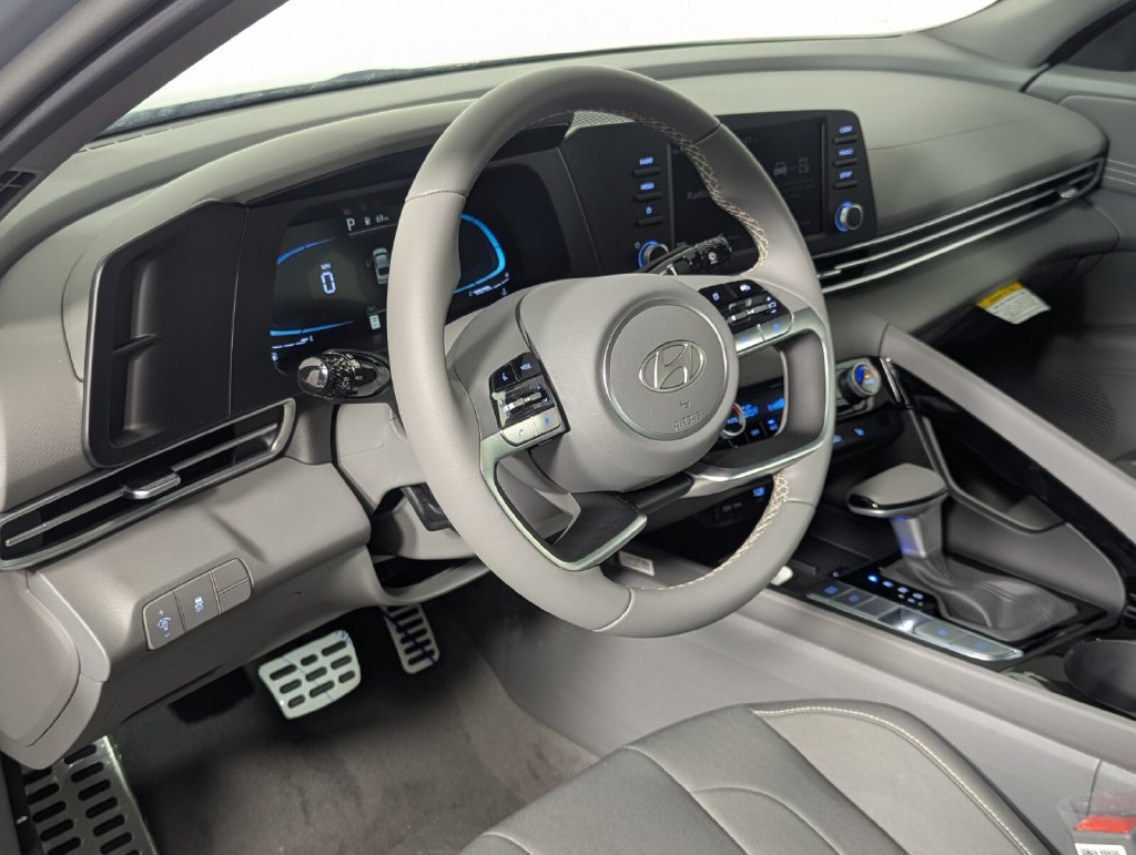 New 2026 Hyundai Elantra SEL Sport Premium FWD image 11