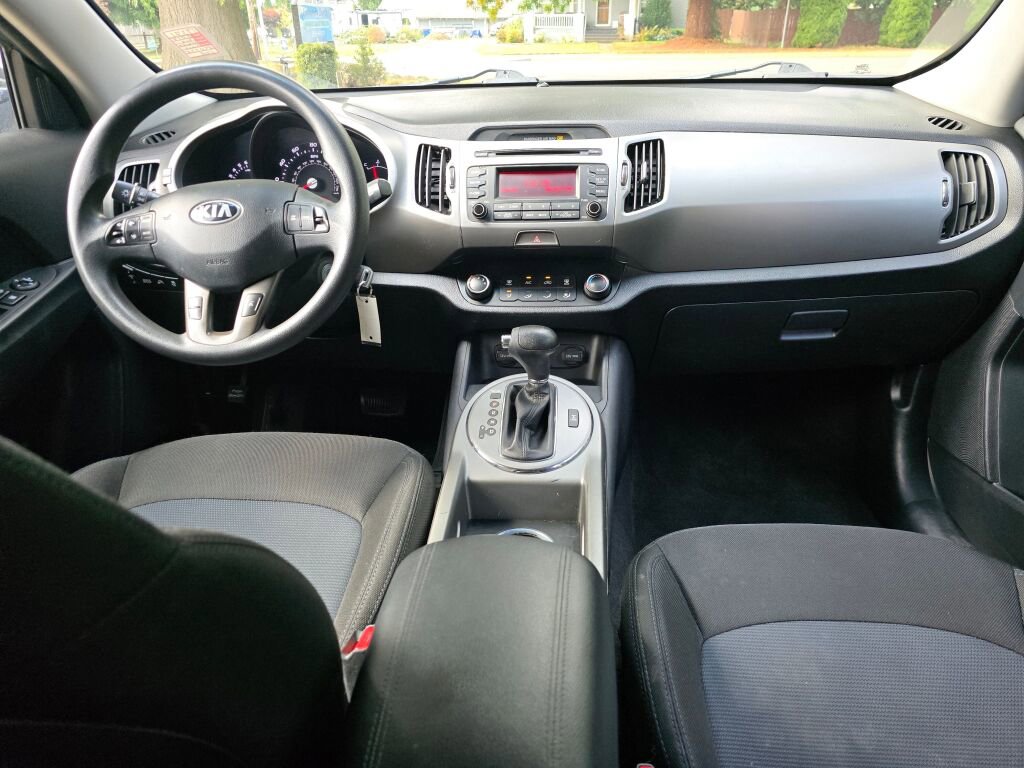 Used 2014 Kia Sportage LX image 16
