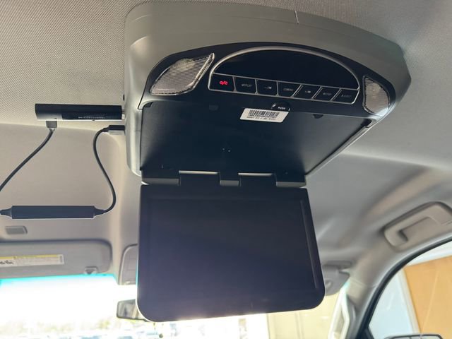 Used 2018 Chevrolet Tahoe LS w/ All-Season Package RWD image 39