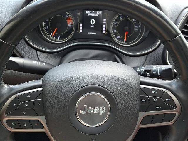 Certified 2019 Jeep Cherokee Latitude Plus w/ Comfort/Convenience Group AWD/4WD image 20