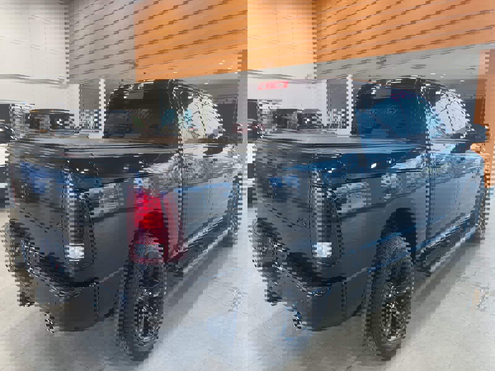 Used 2018 RAM 1500 Sport image 5