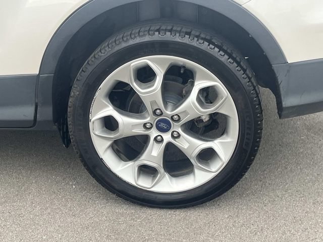 Used 2016 Ford Escape Titanium w/ Equipment Group 301A FWD image 11