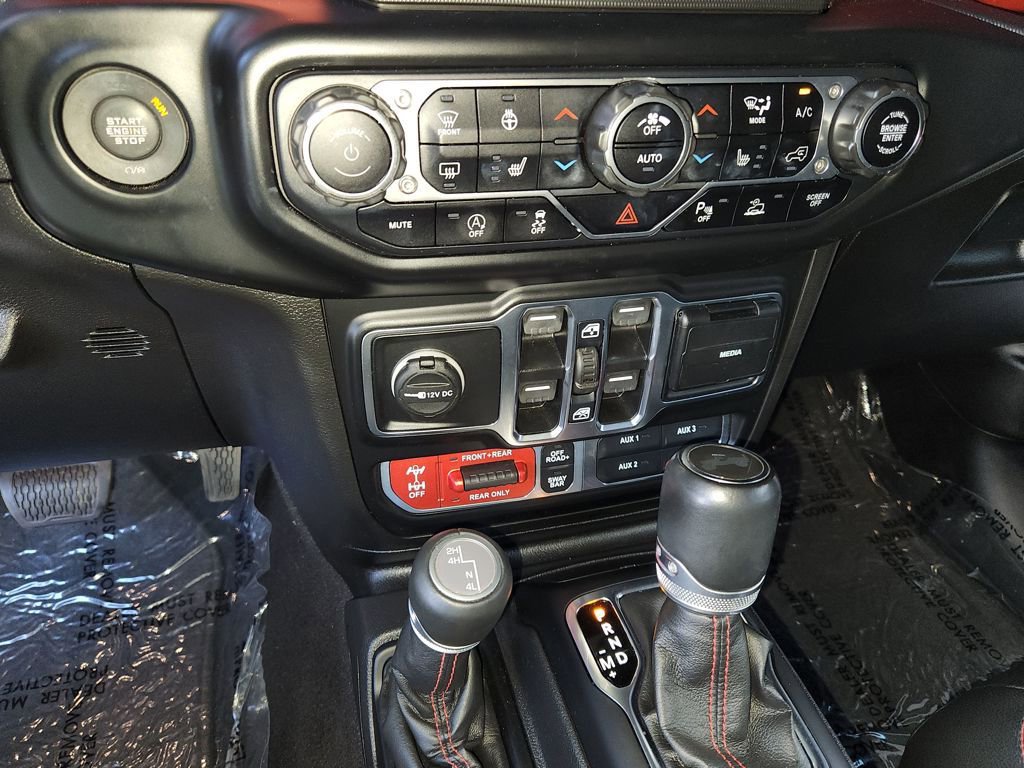 Used 2021 Jeep Wrangler Unlimited Rubicon w/ Xtreme Recon 35" Tire Package image 20