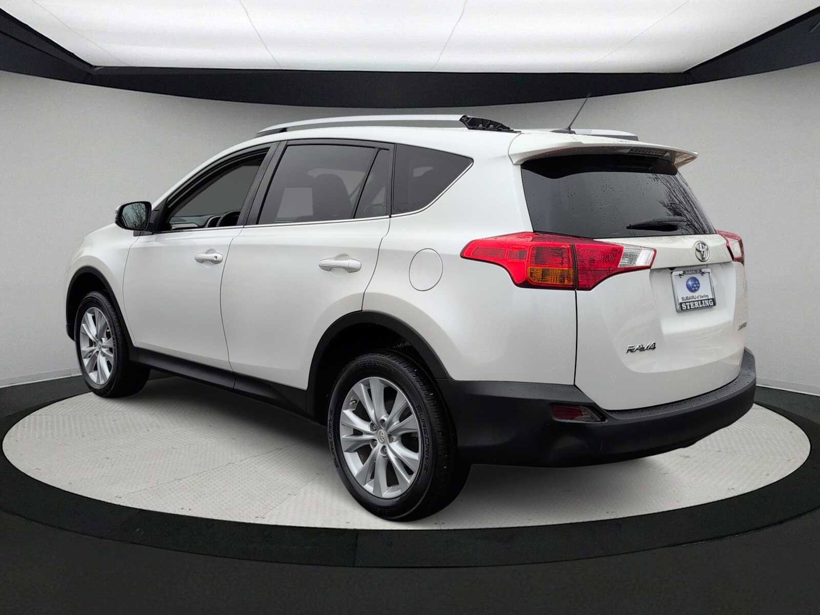 Used 2014 Toyota RAV4 Limited w/ Technology Package image 6