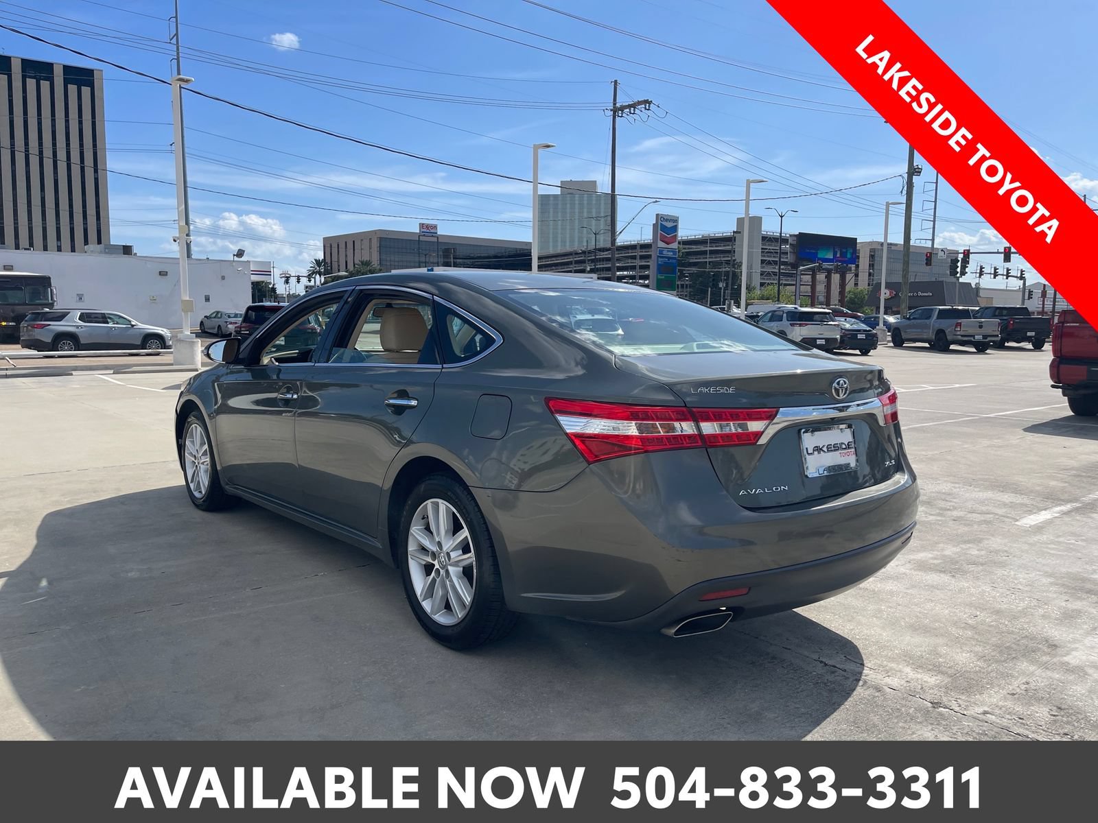 Used 2014 Toyota Avalon XLE FWD image 3