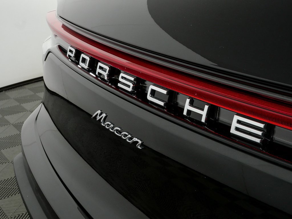 New 2026 Porsche Macan image 38