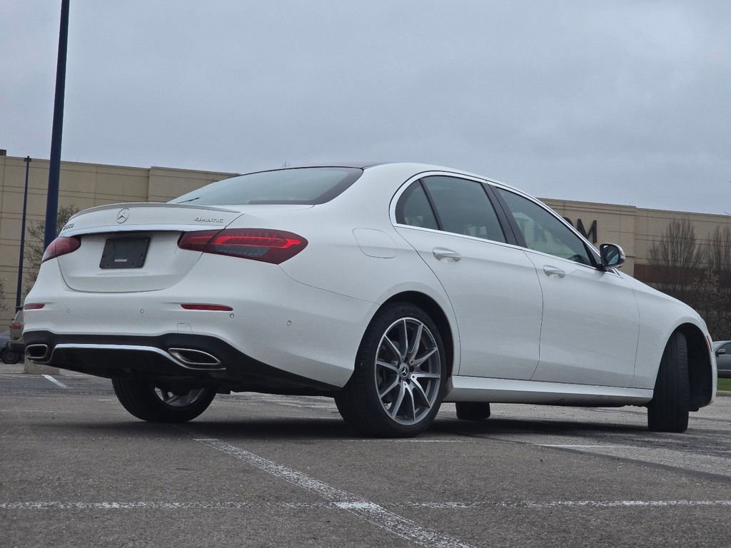 Used 2022 Mercedes-Benz E 350 4MATIC Sedan image 17
