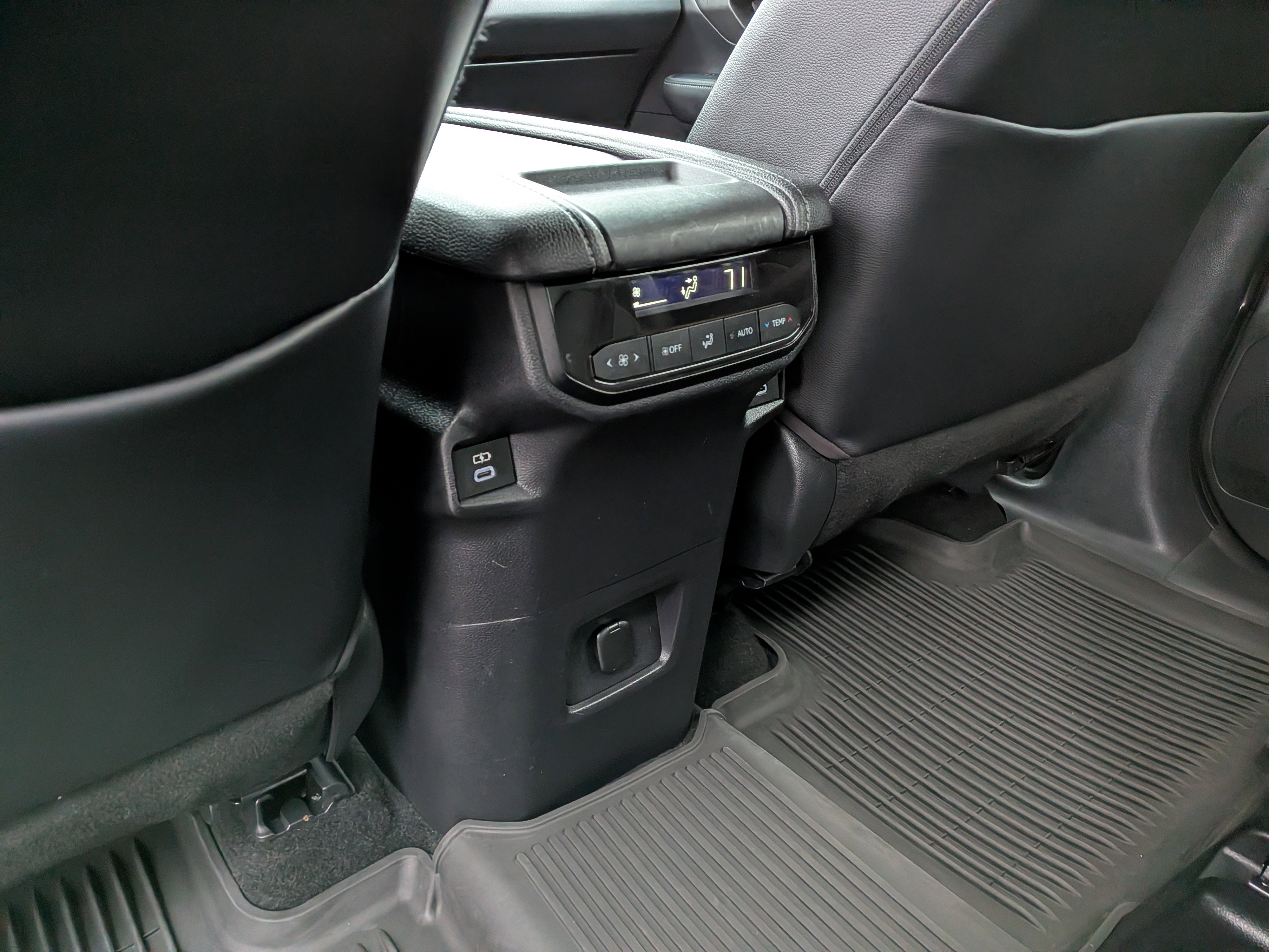 Certified 2024 Toyota Grand Highlander XLE image 21