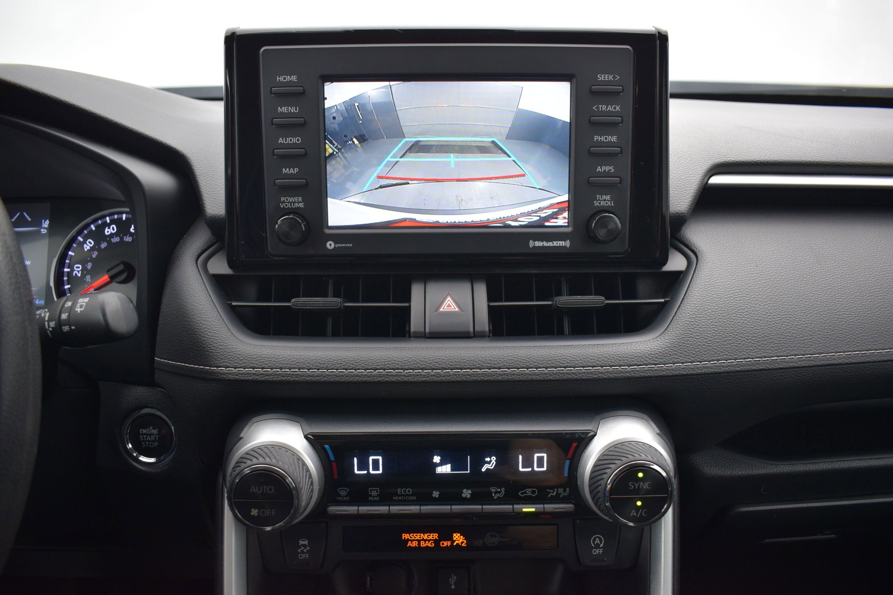 Used 2022 Toyota RAV4 XLE FWD image 15