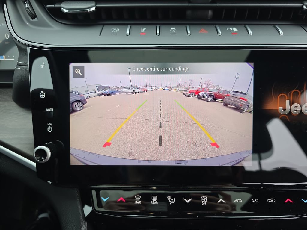 New 2026 Jeep Grand Cherokee Altitude AWD/4WD image 23
