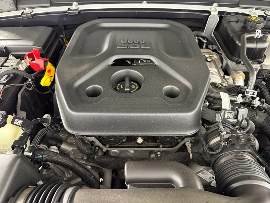 Used 2023 Jeep Wrangler Unlimited Rubicon 4xe AWD/4WD image 34