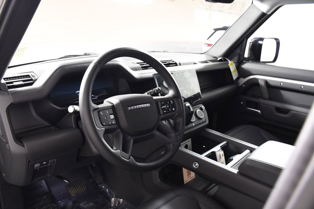 New 2026 Land Rover Defender 110 X-Dynamic SE AWD/4WD image 12