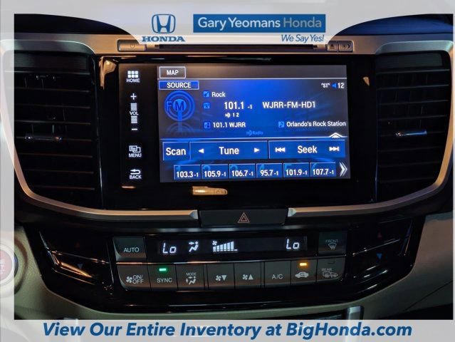 Used 2017 Honda Accord Touring image 19