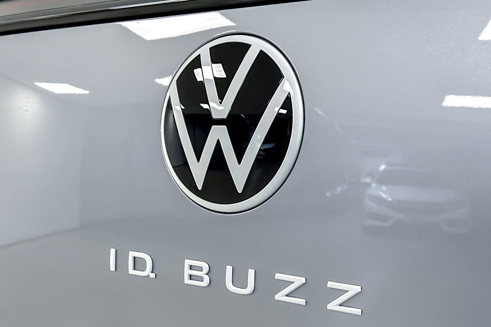 New 2025 Volkswagen ID. Buzz Pro S image 27