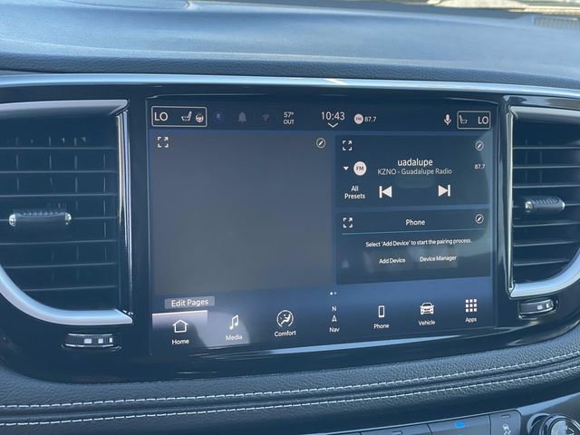 Used 2023 Chrysler Pacifica Limited FWD image 10