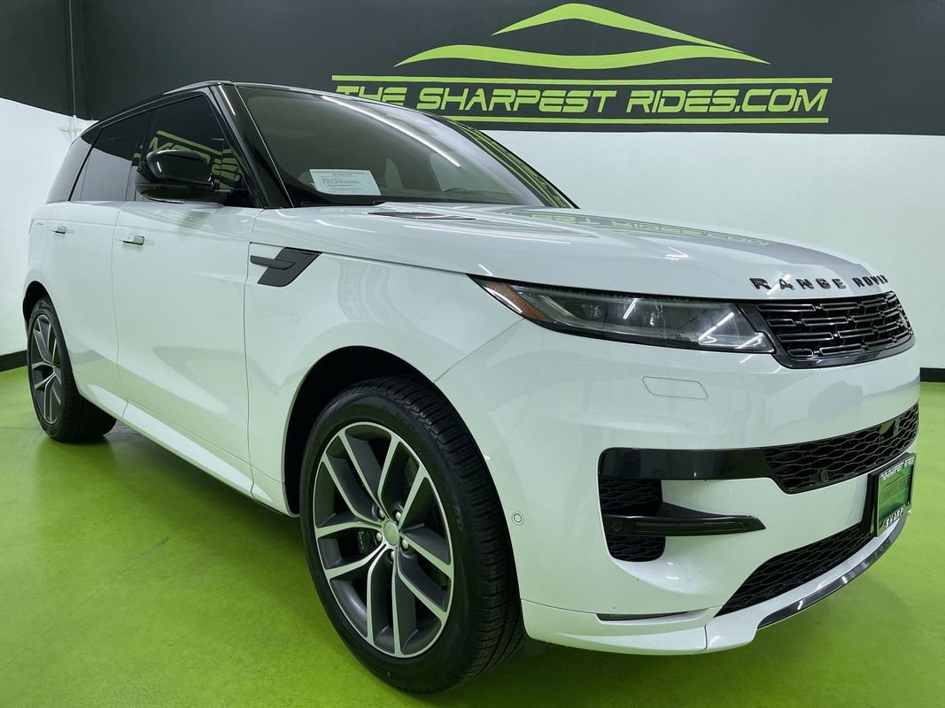 Used 2023 Land Rover Range Rover Sport SE Dynamic image 2