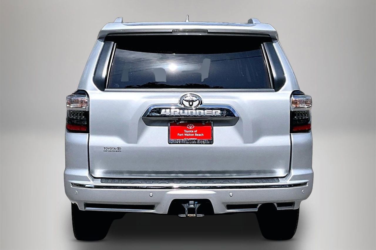 Used 2021 Toyota 4Runner Limited image 6