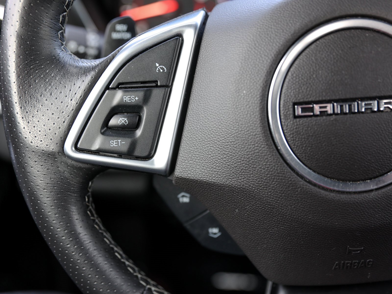 Certified 2020 Chevrolet Camaro SS image 34