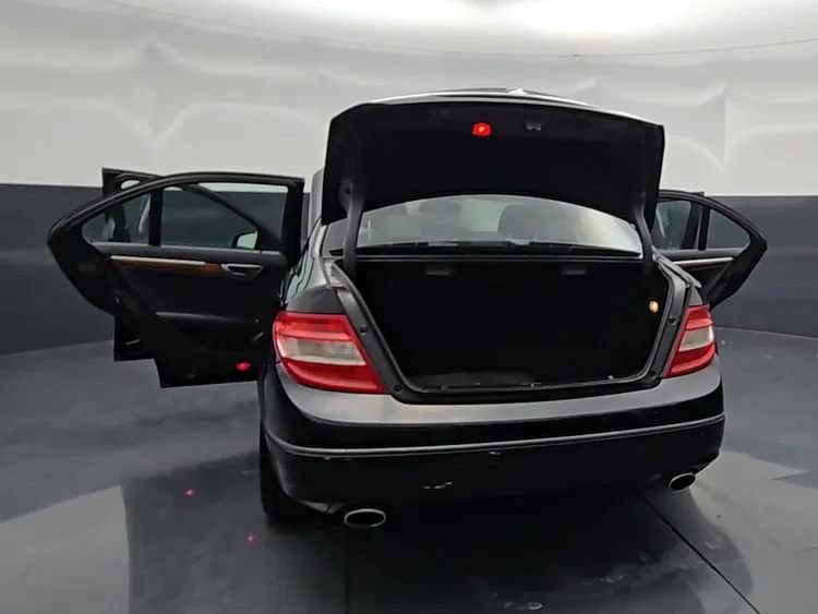 Used 2011 Mercedes-Benz C 300 4MATIC Sedan image 20
