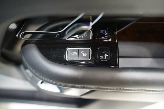 Used 2020 Land Rover Range Rover Long Wheelbase HSE AWD/4WD image 49