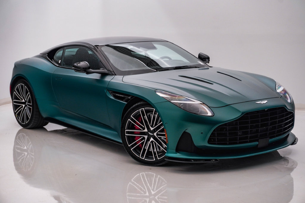 Used 2025 Aston Martin DB12 Coupe RWD image 3