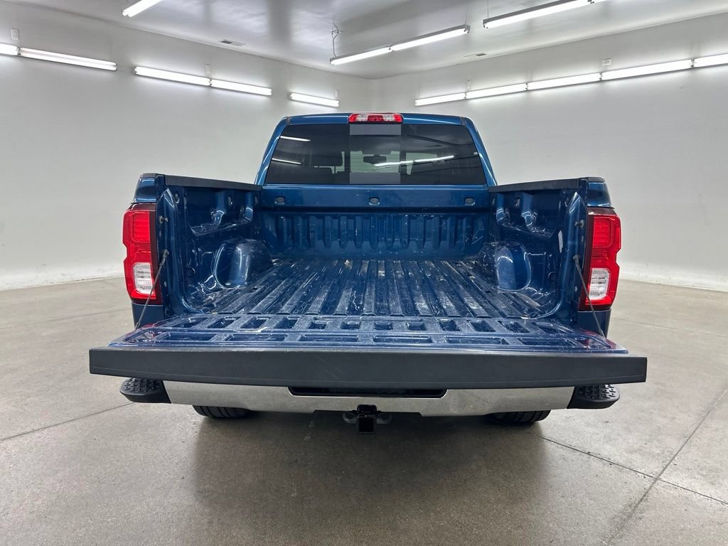 Used 2018 Chevrolet Silverado 1500 LTZ w/ Sport Package AWD/4WD image 17
