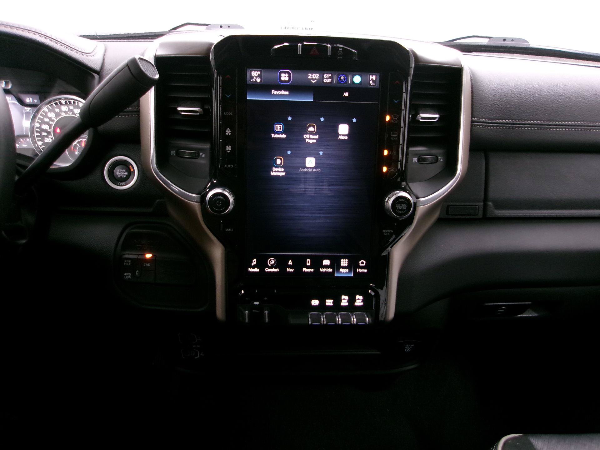 Used 2024 RAM 2500 Laramie AWD/4WD image 12